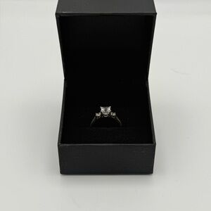 Elegant Wedding/Engagement Ring